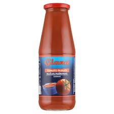 Giana Pasírované lúpané paradajky 680 g
