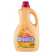 Woolite Keratin Therapy Fruity tekutý prací prípravok s keratínom 45 praní 2,7 l
